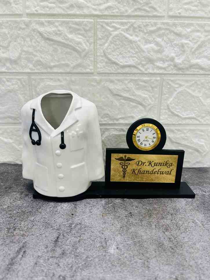 Doctor Pen Stand With Clock